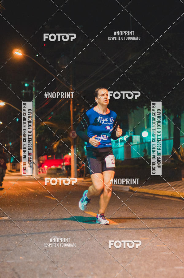 Buy your photos of the eventNight Run 5K 10K Praia Grande on Fotop