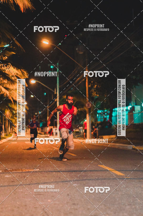 Buy your photos of the eventNight Run 5K 10K Praia Grande on Fotop