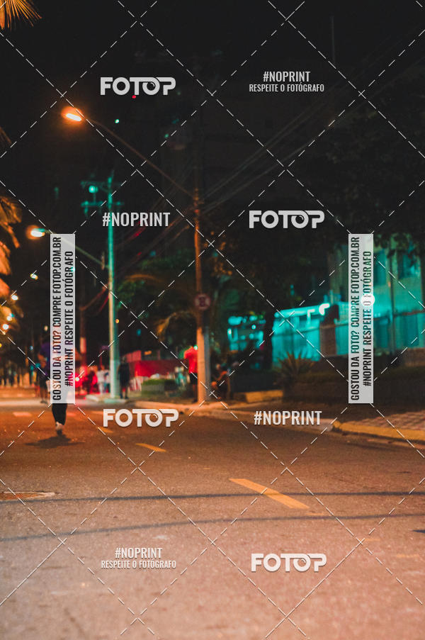 Buy your photos of the eventNight Run 5K 10K Praia Grande on Fotop