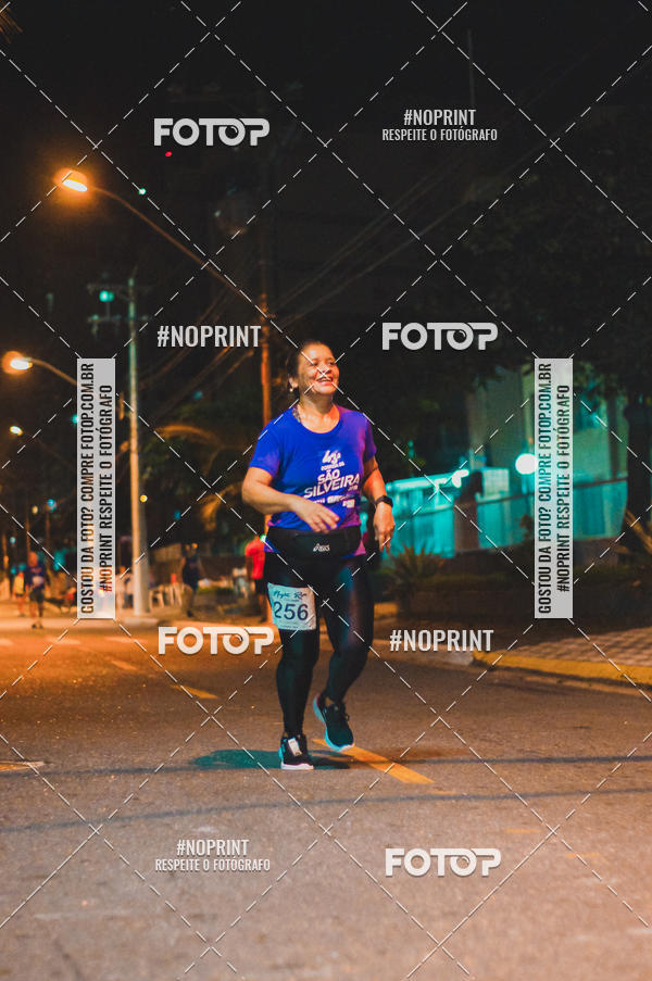 Buy your photos of the eventNight Run 5K 10K Praia Grande on Fotop