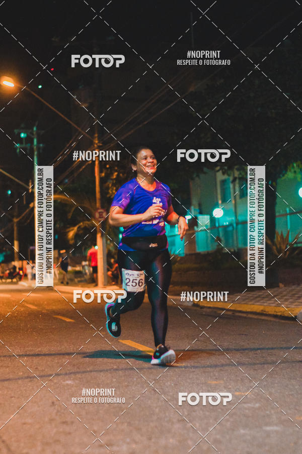 Buy your photos of the eventNight Run 5K 10K Praia Grande on Fotop