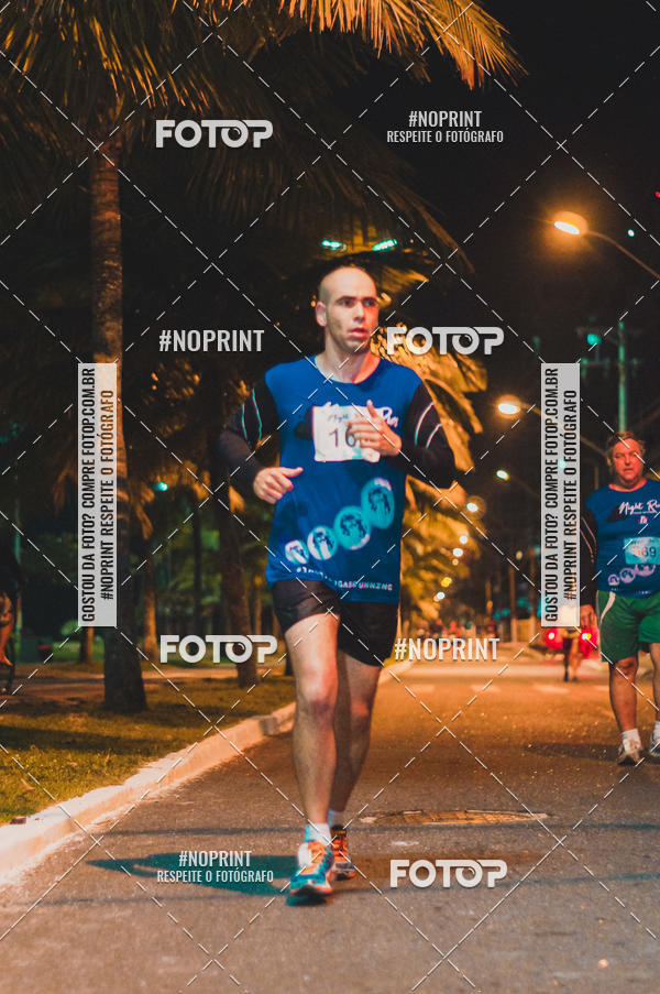 Buy your photos of the eventNight Run 5K 10K Praia Grande on Fotop