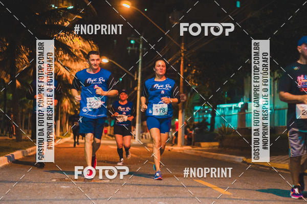 Buy your photos of the eventNight Run 5K 10K Praia Grande on Fotop