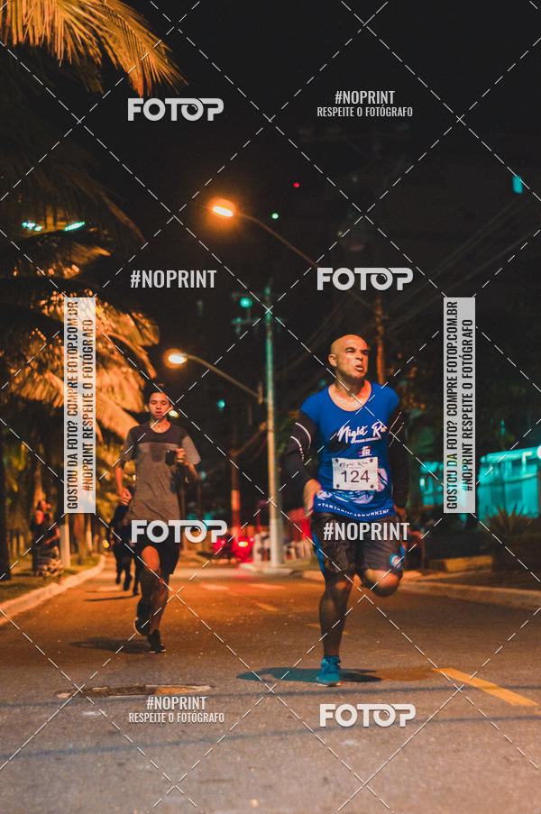 Buy your photos of the eventNight Run 5K 10K Praia Grande on Fotop