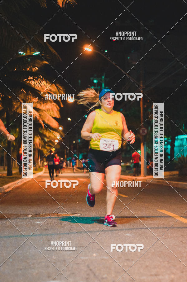 Buy your photos of the eventNight Run 5K 10K Praia Grande on Fotop