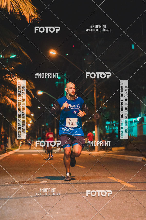 Buy your photos of the eventNight Run 5K 10K Praia Grande on Fotop