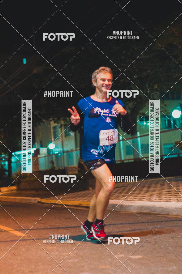 Buy your photos of the eventNight Run 5K 10K Praia Grande on Fotop