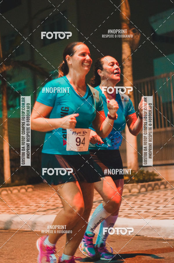 Buy your photos of the eventNight Run 5K 10K Praia Grande on Fotop