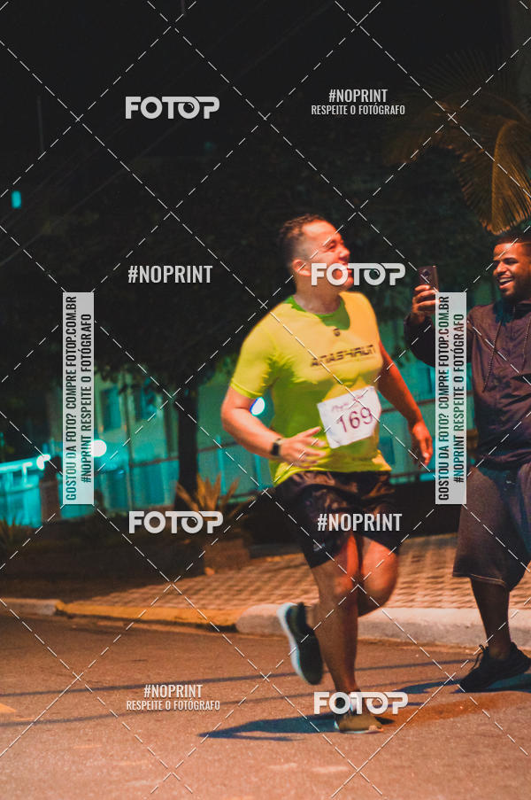 Buy your photos of the eventNight Run 5K 10K Praia Grande on Fotop