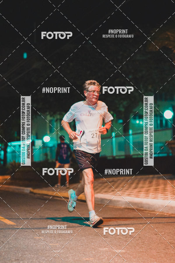 Buy your photos of the eventNight Run 5K 10K Praia Grande on Fotop