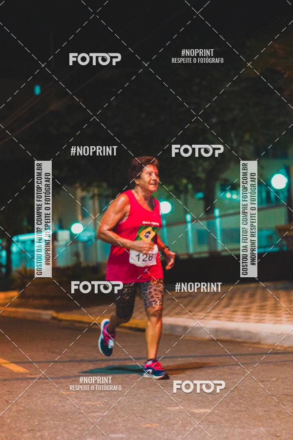 Buy your photos of the eventNight Run 5K 10K Praia Grande on Fotop