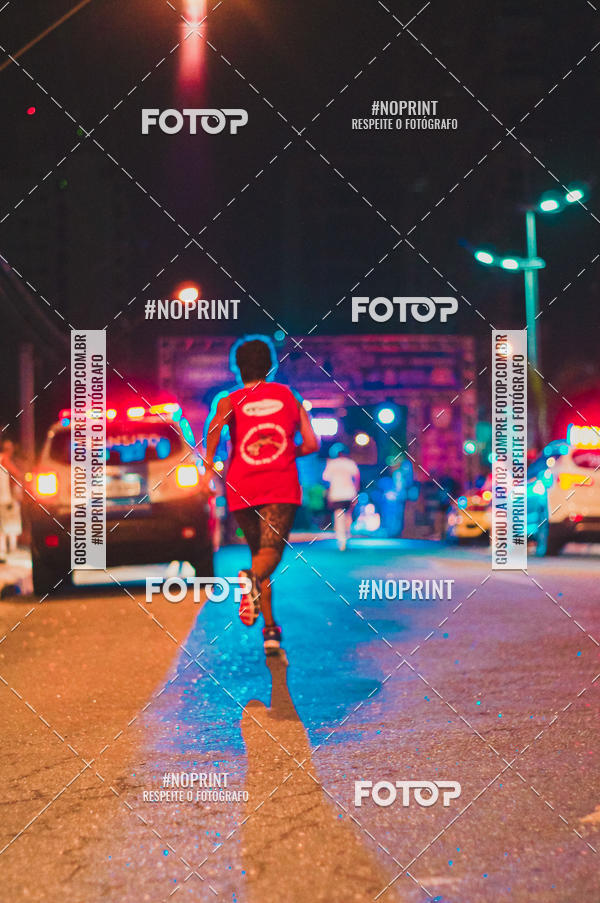 Buy your photos of the eventNight Run 5K 10K Praia Grande on Fotop