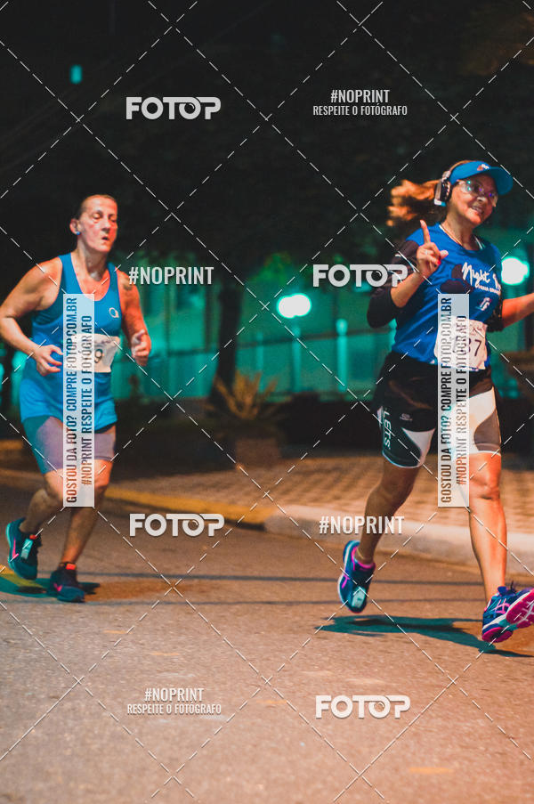 Buy your photos of the eventNight Run 5K 10K Praia Grande on Fotop