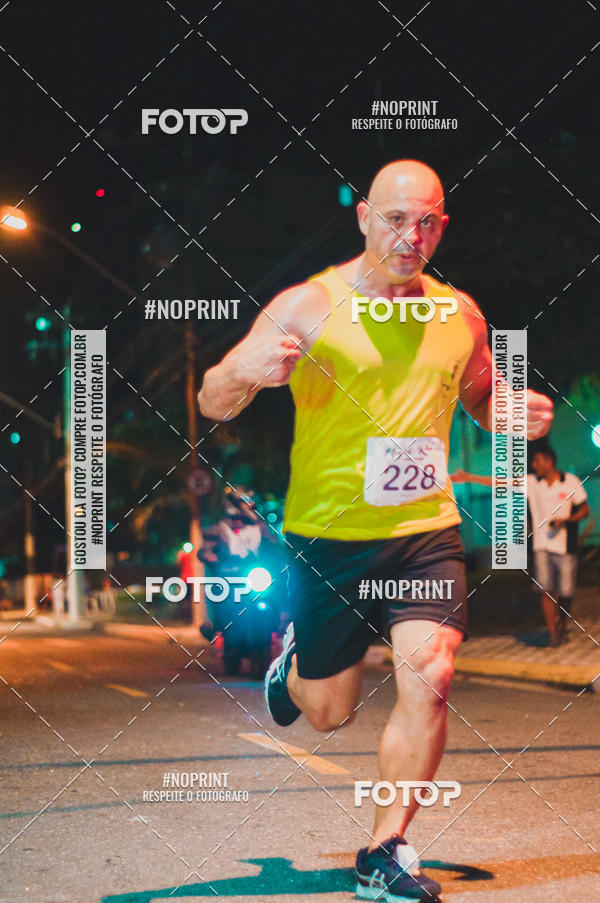 Buy your photos of the eventNight Run 5K 10K Praia Grande on Fotop