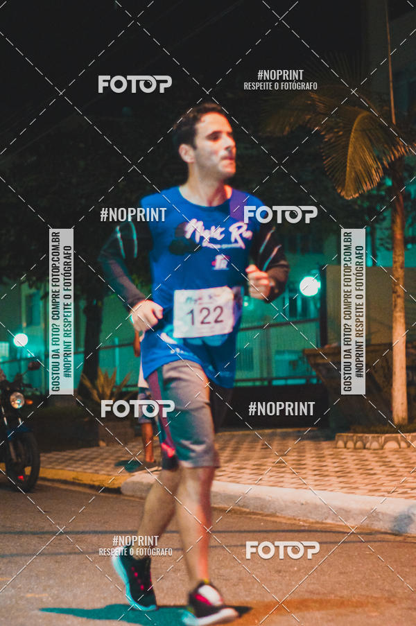 Buy your photos of the eventNight Run 5K 10K Praia Grande on Fotop