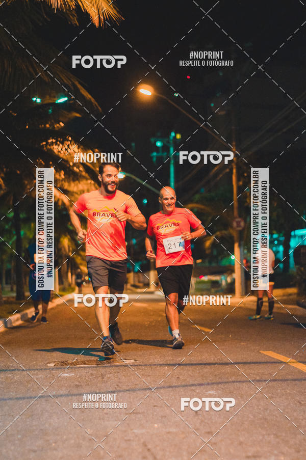 Buy your photos of the eventNight Run 5K 10K Praia Grande on Fotop