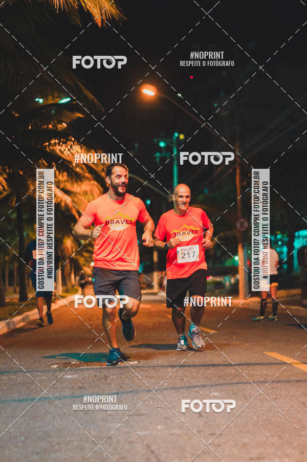 Buy your photos of the eventNight Run 5K 10K Praia Grande on Fotop