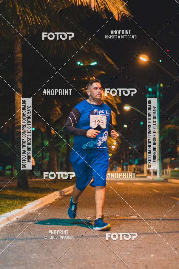 Buy your photos of the eventNight Run 5K 10K Praia Grande on Fotop