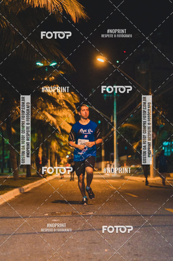 Buy your photos of the eventNight Run 5K 10K Praia Grande on Fotop