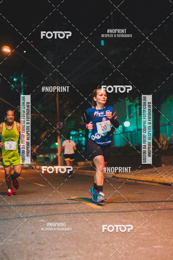 Buy your photos of the eventNight Run 5K 10K Praia Grande on Fotop