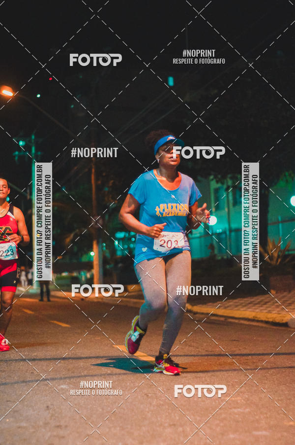 Buy your photos of the eventNight Run 5K 10K Praia Grande on Fotop