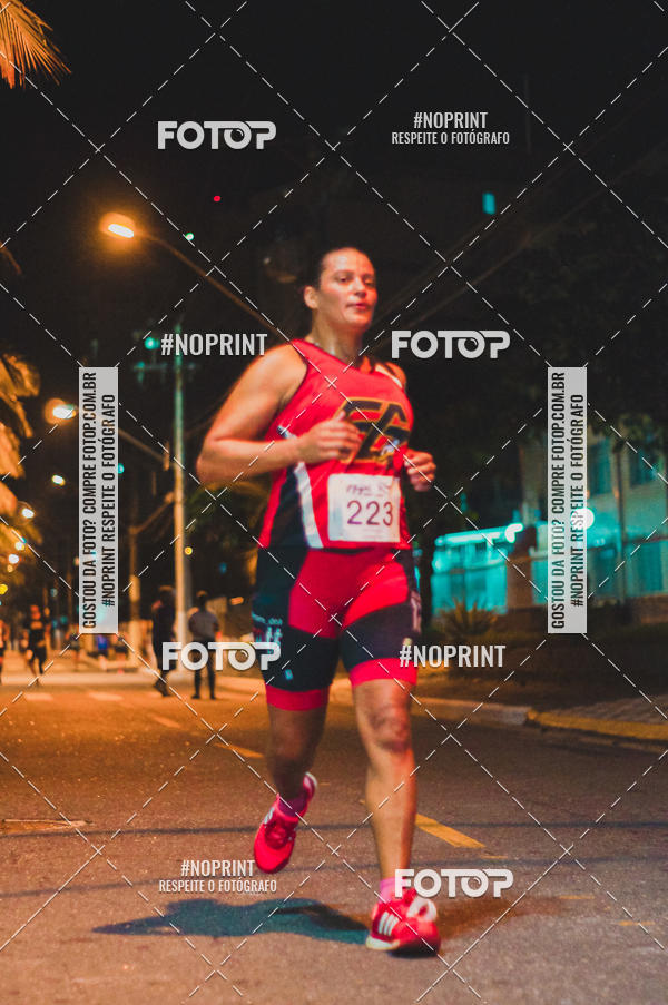 Buy your photos of the eventNight Run 5K 10K Praia Grande on Fotop