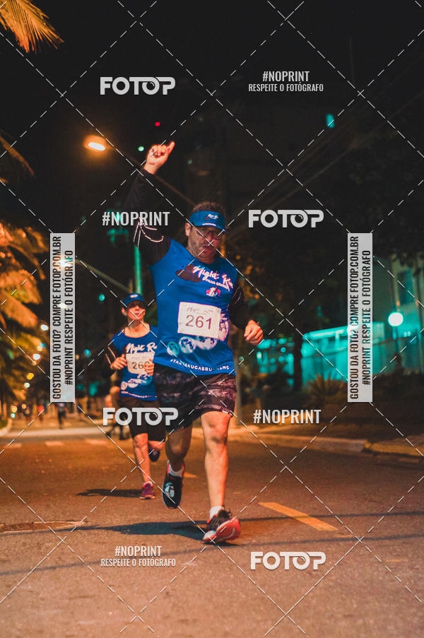 Buy your photos of the eventNight Run 5K 10K Praia Grande on Fotop