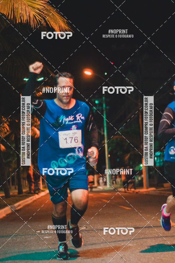 Buy your photos of the eventNight Run 5K 10K Praia Grande on Fotop