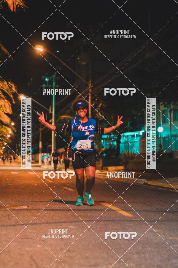 Buy your photos of the eventNight Run 5K 10K Praia Grande on Fotop