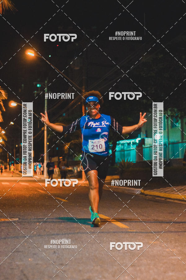 Buy your photos of the eventNight Run 5K 10K Praia Grande on Fotop
