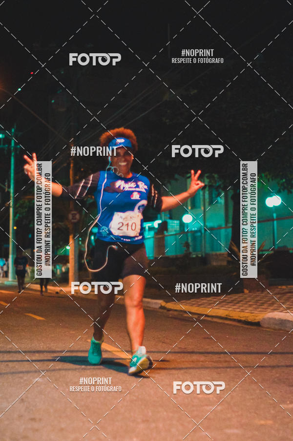 Buy your photos of the eventNight Run 5K 10K Praia Grande on Fotop