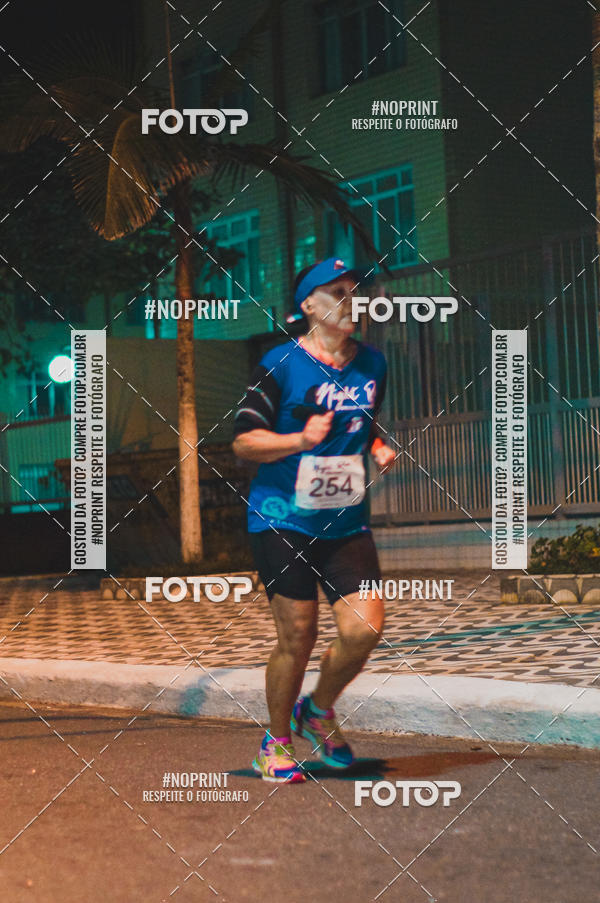 Buy your photos of the eventNight Run 5K 10K Praia Grande on Fotop