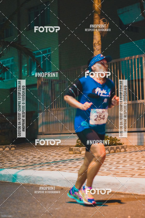 Buy your photos of the eventNight Run 5K 10K Praia Grande on Fotop