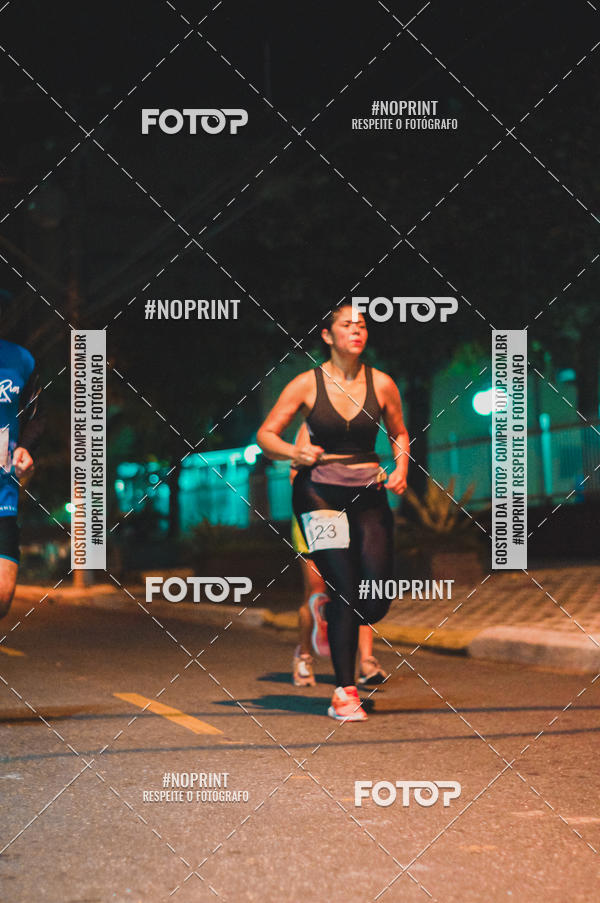 Buy your photos of the eventNight Run 5K 10K Praia Grande on Fotop