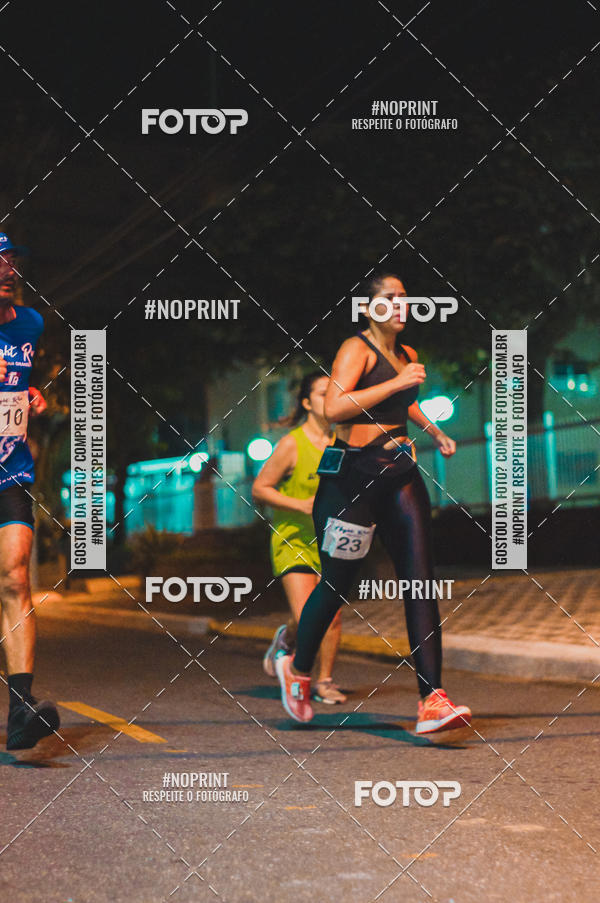 Buy your photos of the eventNight Run 5K 10K Praia Grande on Fotop