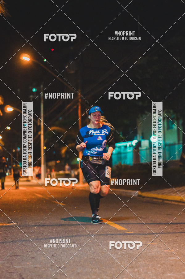 Buy your photos of the eventNight Run 5K 10K Praia Grande on Fotop