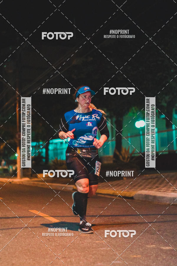Buy your photos of the eventNight Run 5K 10K Praia Grande on Fotop
