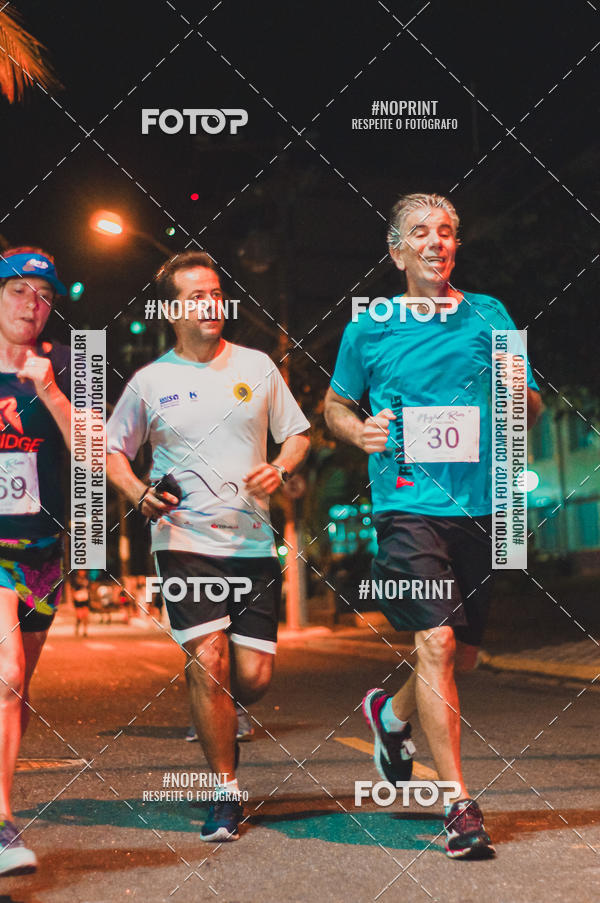 Buy your photos of the eventNight Run 5K 10K Praia Grande on Fotop