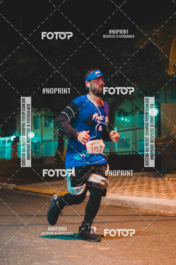 Buy your photos of the eventNight Run 5K 10K Praia Grande on Fotop