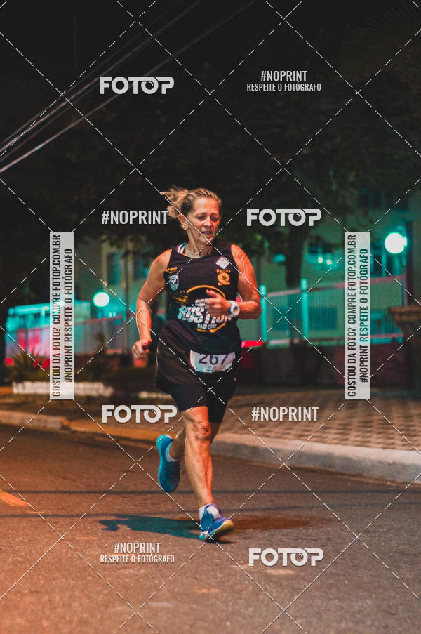 Buy your photos of the eventNight Run 5K 10K Praia Grande on Fotop