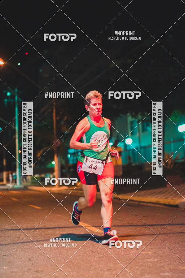 Buy your photos of the eventNight Run 5K 10K Praia Grande on Fotop
