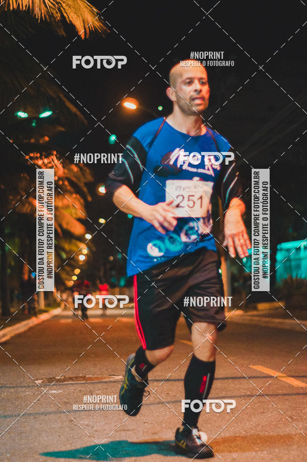 Buy your photos of the eventNight Run 5K 10K Praia Grande on Fotop