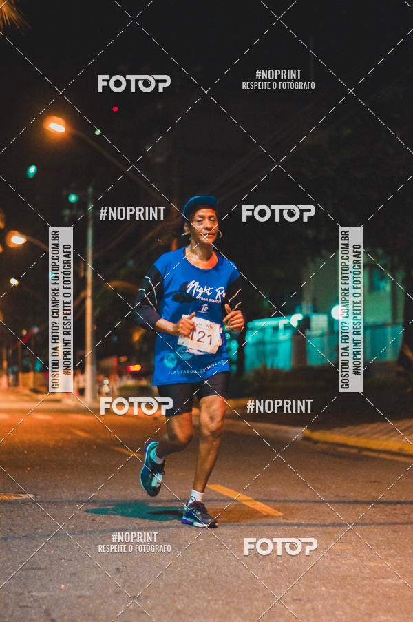 Compra tus fotos del eventoNight Run 5K 10K Praia Grande En Fotop