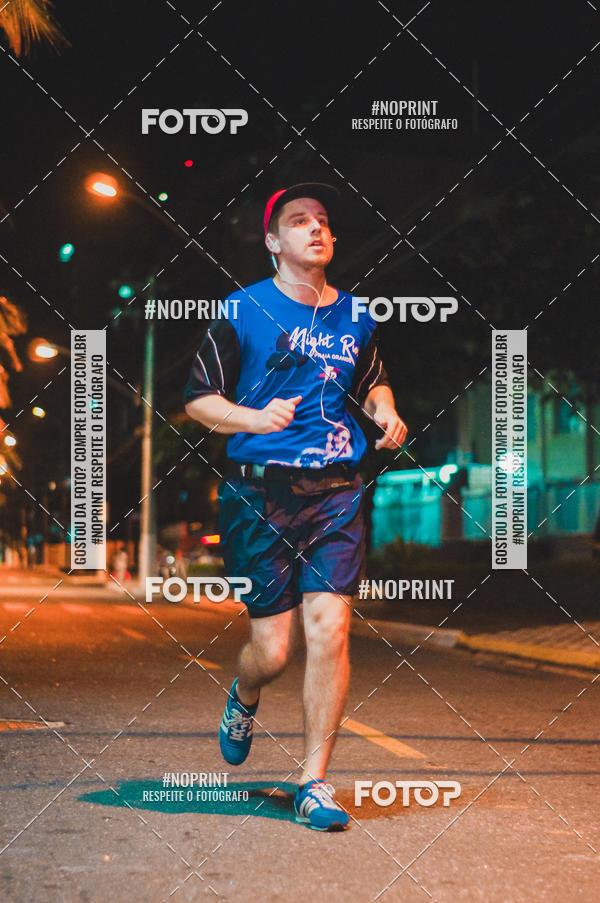 Compra tus fotos del eventoNight Run 5K 10K Praia Grande En Fotop