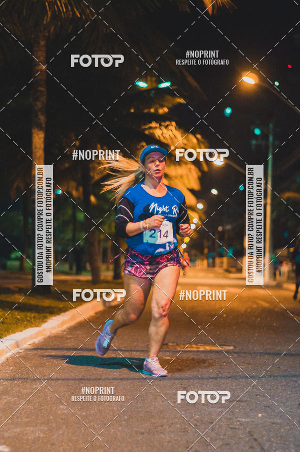 Compra tus fotos del eventoNight Run 5K 10K Praia Grande En Fotop