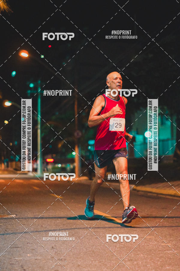 Compra tus fotos del eventoNight Run 5K 10K Praia Grande En Fotop