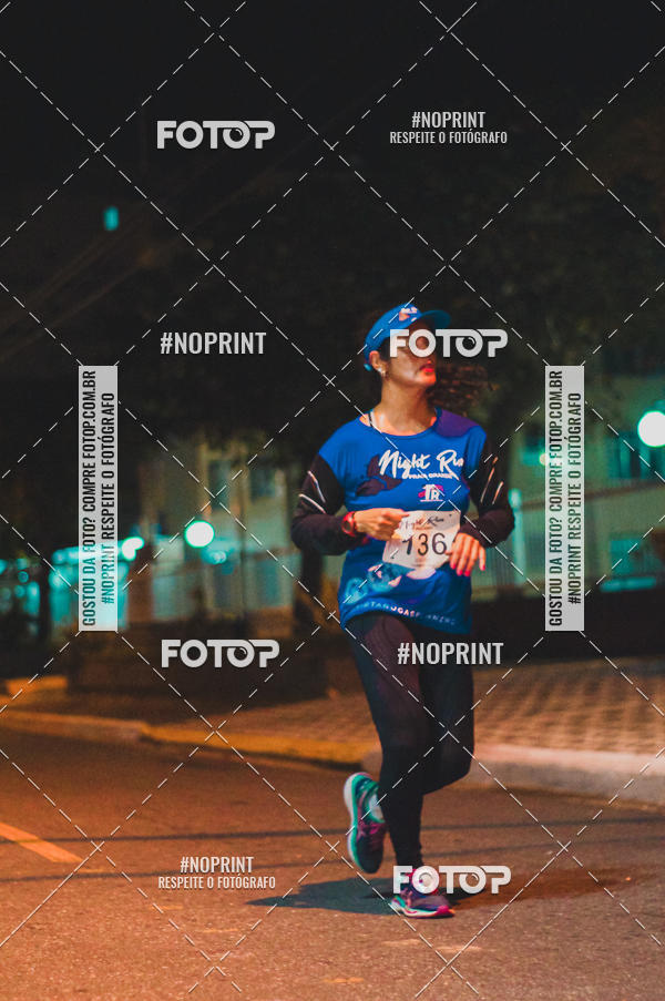 Buy your photos of the eventNight Run 5K 10K Praia Grande on Fotop
