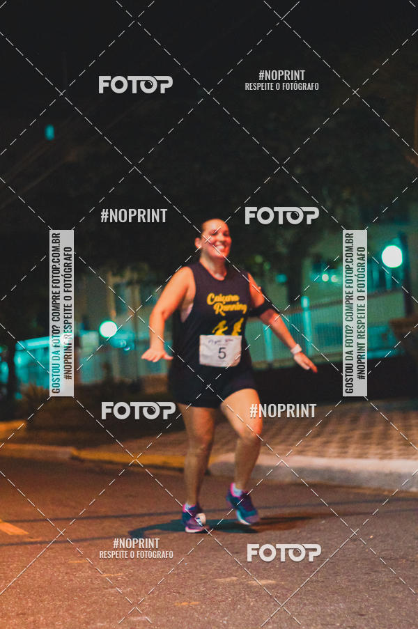 Buy your photos of the eventNight Run 5K 10K Praia Grande on Fotop