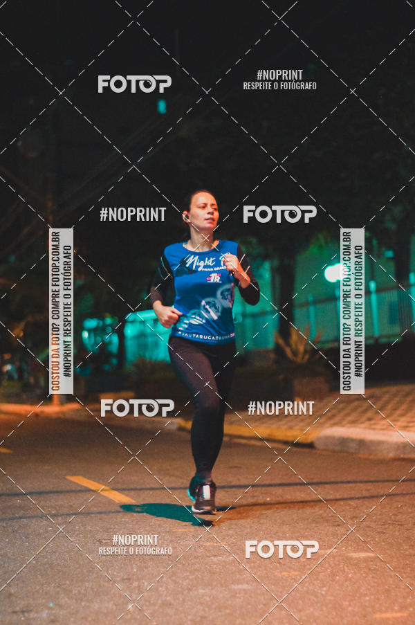 Buy your photos of the eventNight Run 5K 10K Praia Grande on Fotop