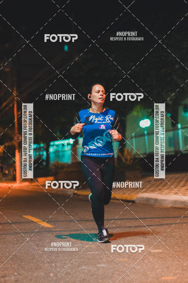 Buy your photos of the eventNight Run 5K 10K Praia Grande on Fotop